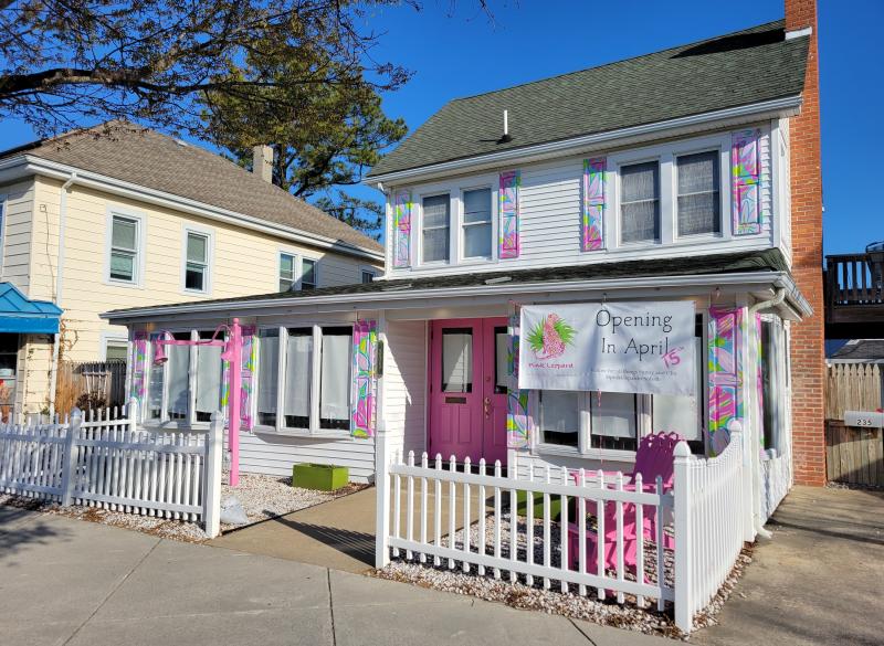 Pink Crab out Pink Leopard in on Rehoboth Avenue Cape Gazette